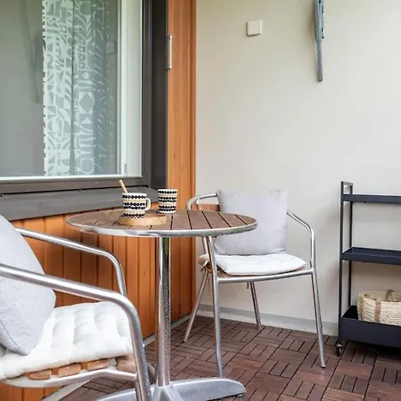 Sauna, Balcony, 2 Bedroom In Myyrmaki + Free Parking!